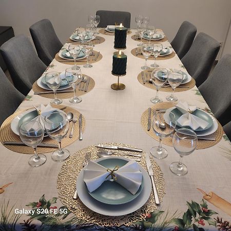Geresmarinahouse Villa Luaran gambar