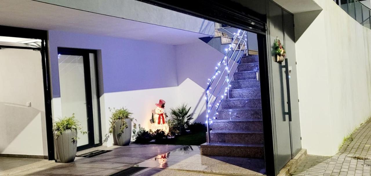 Geresmarinahouse Villa Luaran gambar