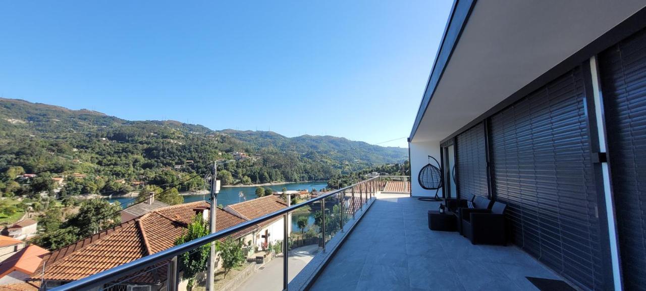 Geresmarinahouse Villa Luaran gambar