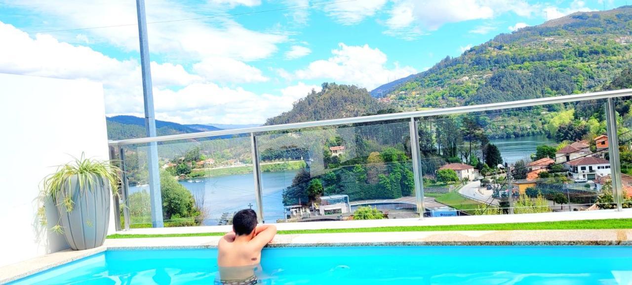 Geresmarinahouse Villa Luaran gambar