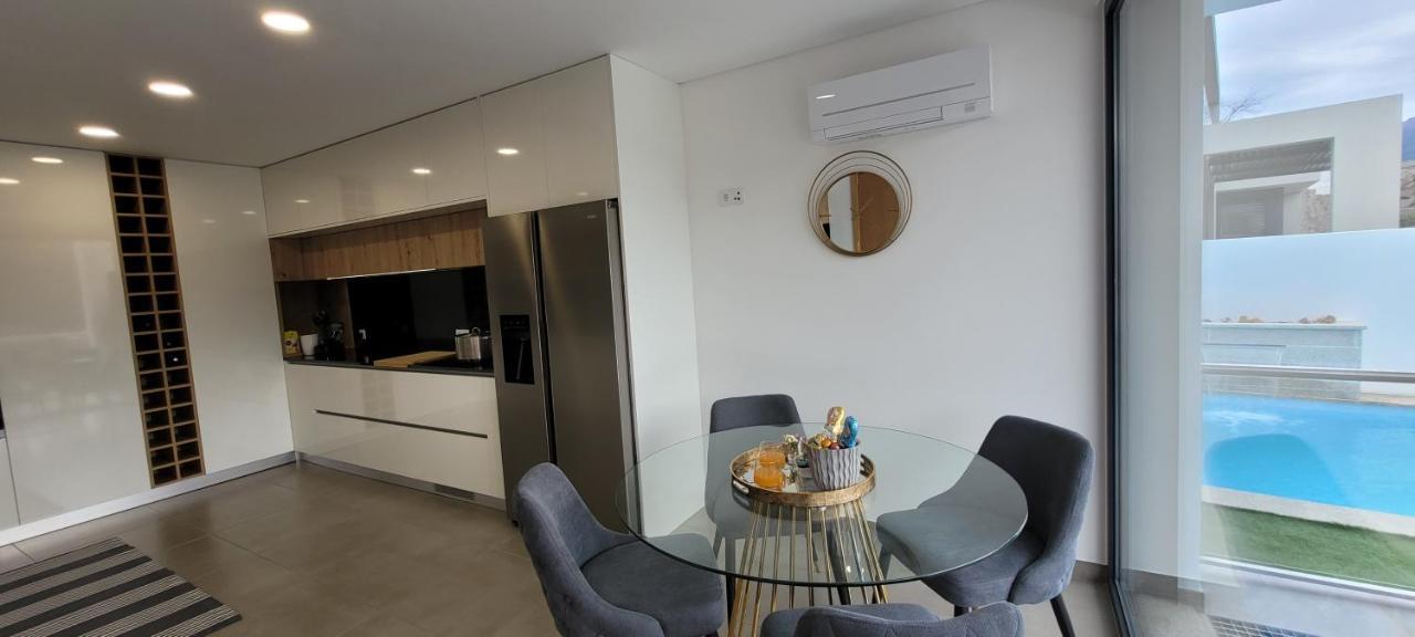 Geresmarinahouse Villa Luaran gambar